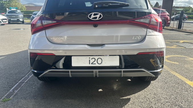 Hyundai i20 1.0T GDi 90 Black Line 5dr Petrol Hatchback - Image 26